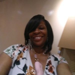 Meet your Posher, Sharon